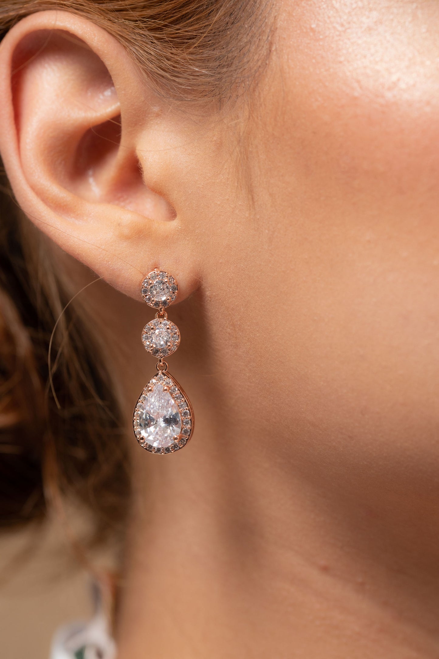 Aretes Lara